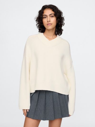 CashSoft Cropped High V-Neck Sweater-626350005